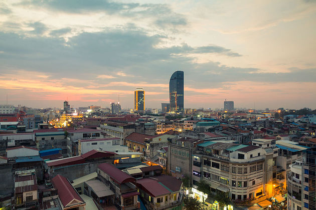 800px Phnom Penh sunset
